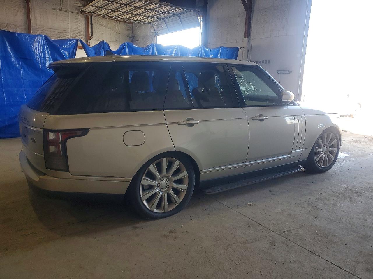 2016 LAND ROVER RANGE ROVER SUPERCHARGED photo 3