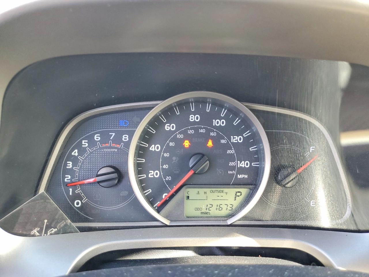 2013 TOYOTA RAV4 XLE photo 9