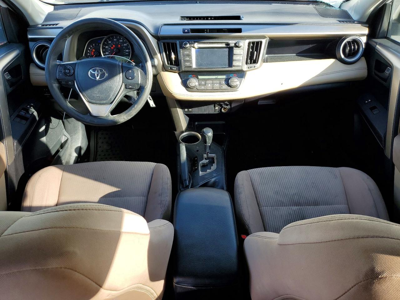 2013 TOYOTA RAV4 XLE photo 8