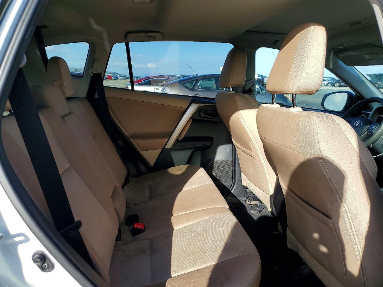 2013 TOYOTA RAV4 XLE photo 11