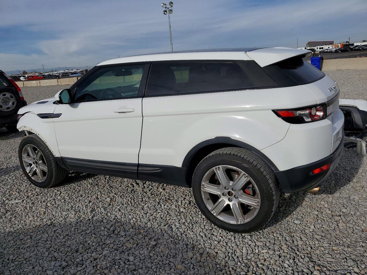 2015 LAND ROVER RANGE ROVER EVOQUE PURE PLUS photo 2