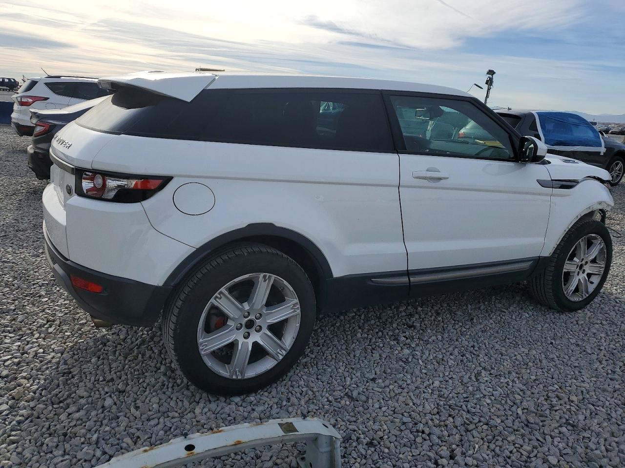 2015 LAND ROVER RANGE ROVER EVOQUE PURE PLUS photo 3