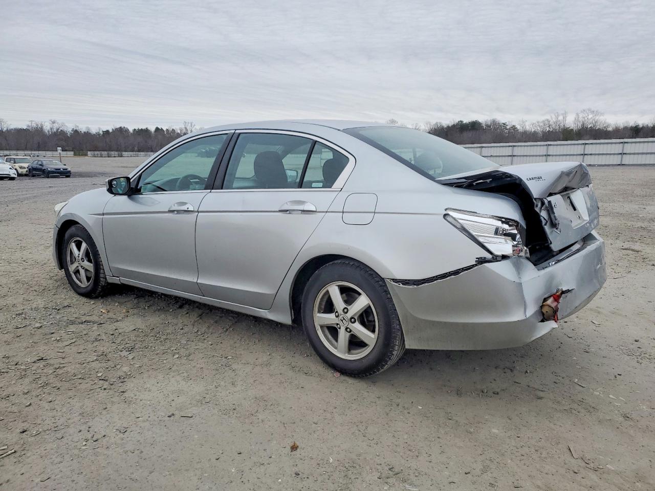 2010 HONDA ACCORD LX photo 2