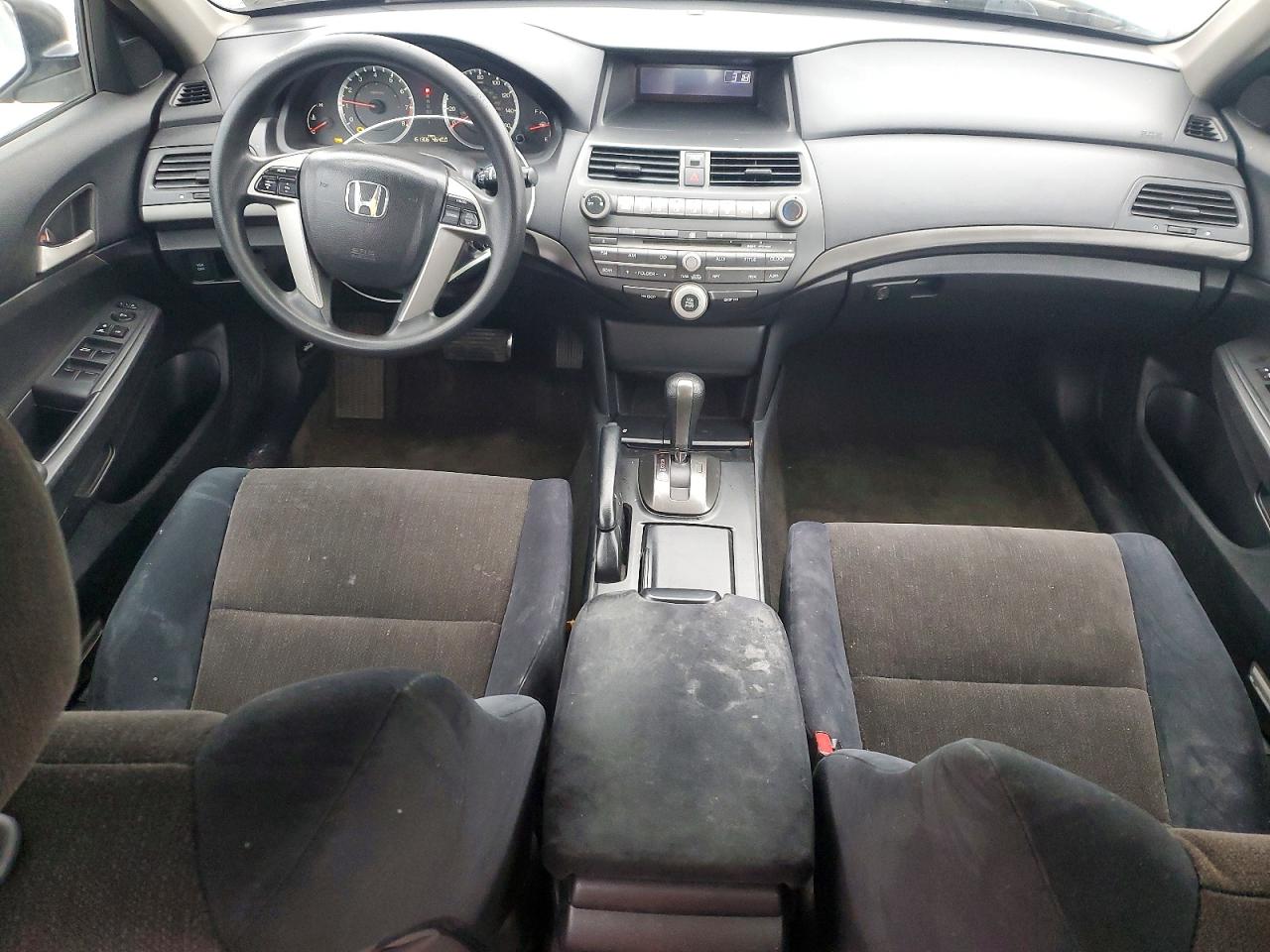2010 HONDA ACCORD LX photo 8