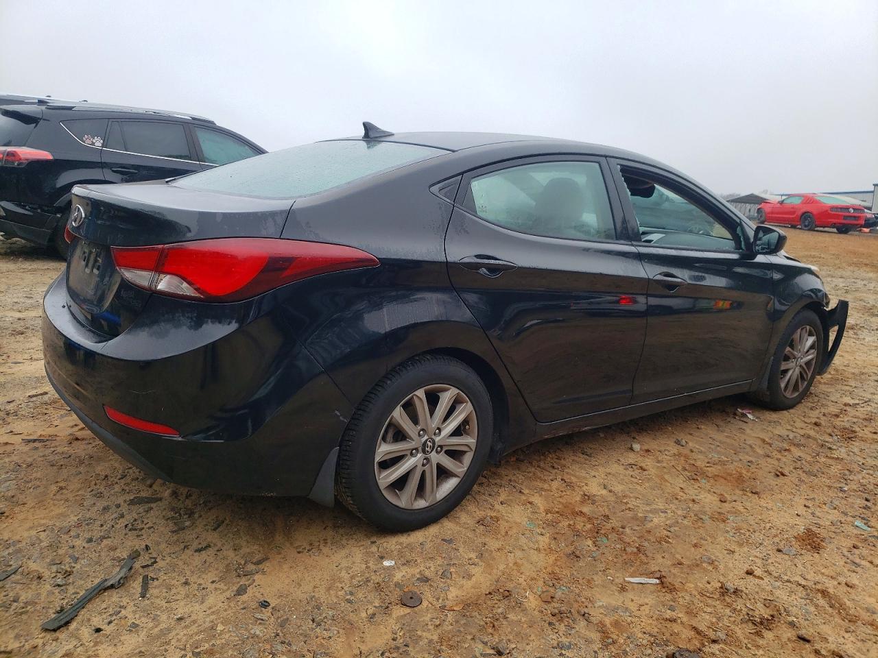 2015 HYUNDAI ELANTRA SE photo 3