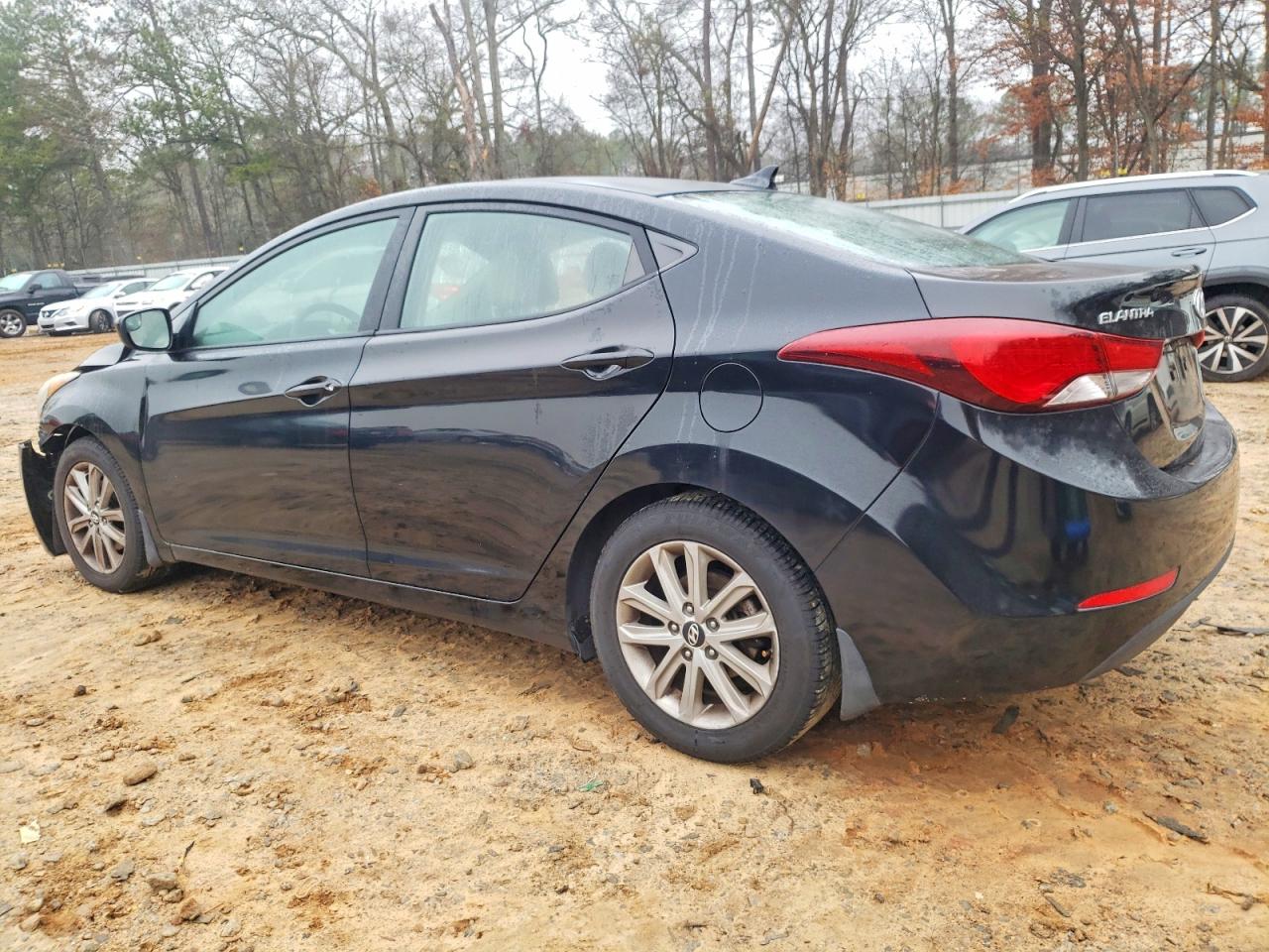 2015 HYUNDAI ELANTRA SE photo 2