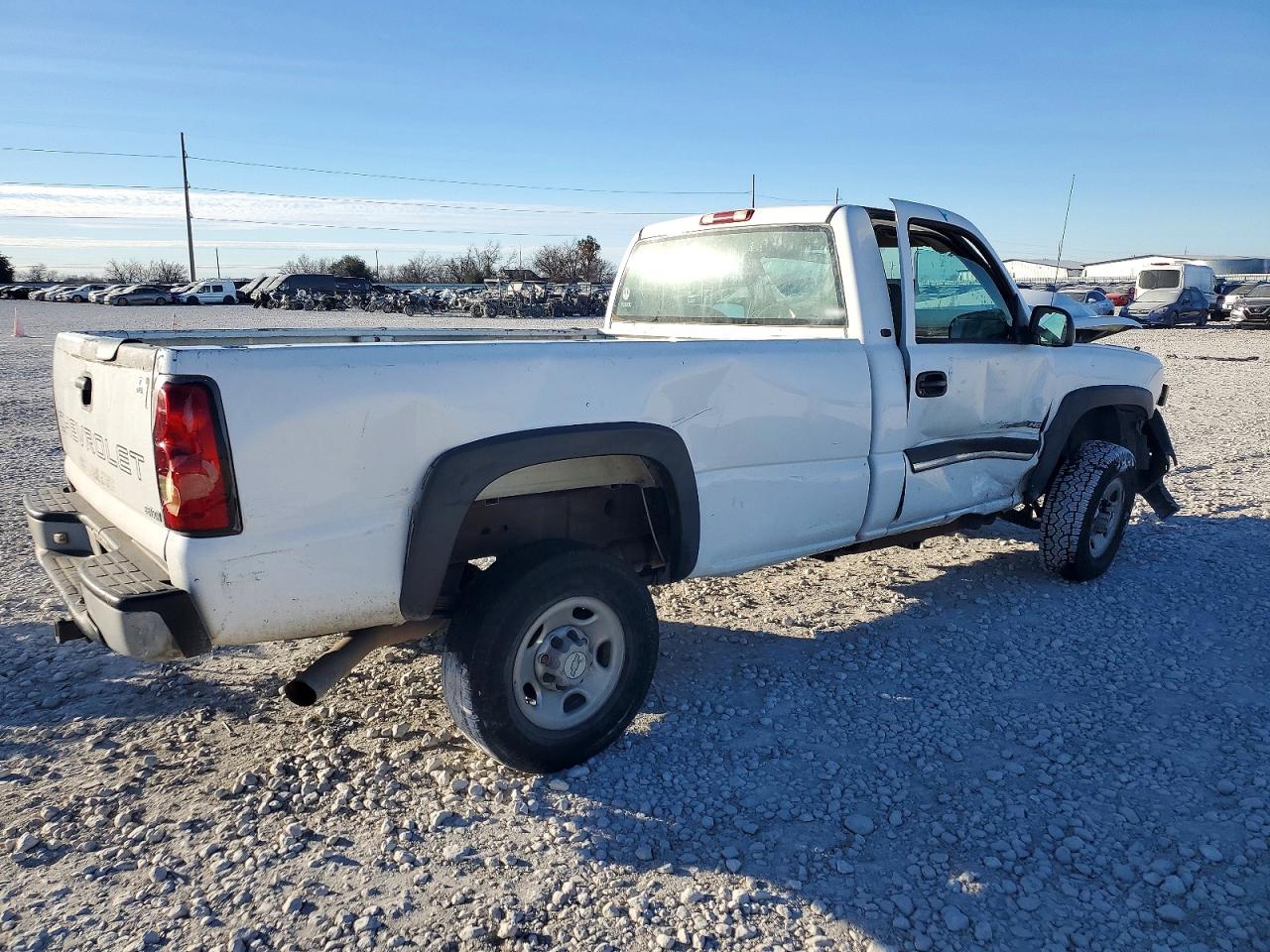 2005 CHEVROLET SILVERADO C2500 HEAVY DUTY photo 3
