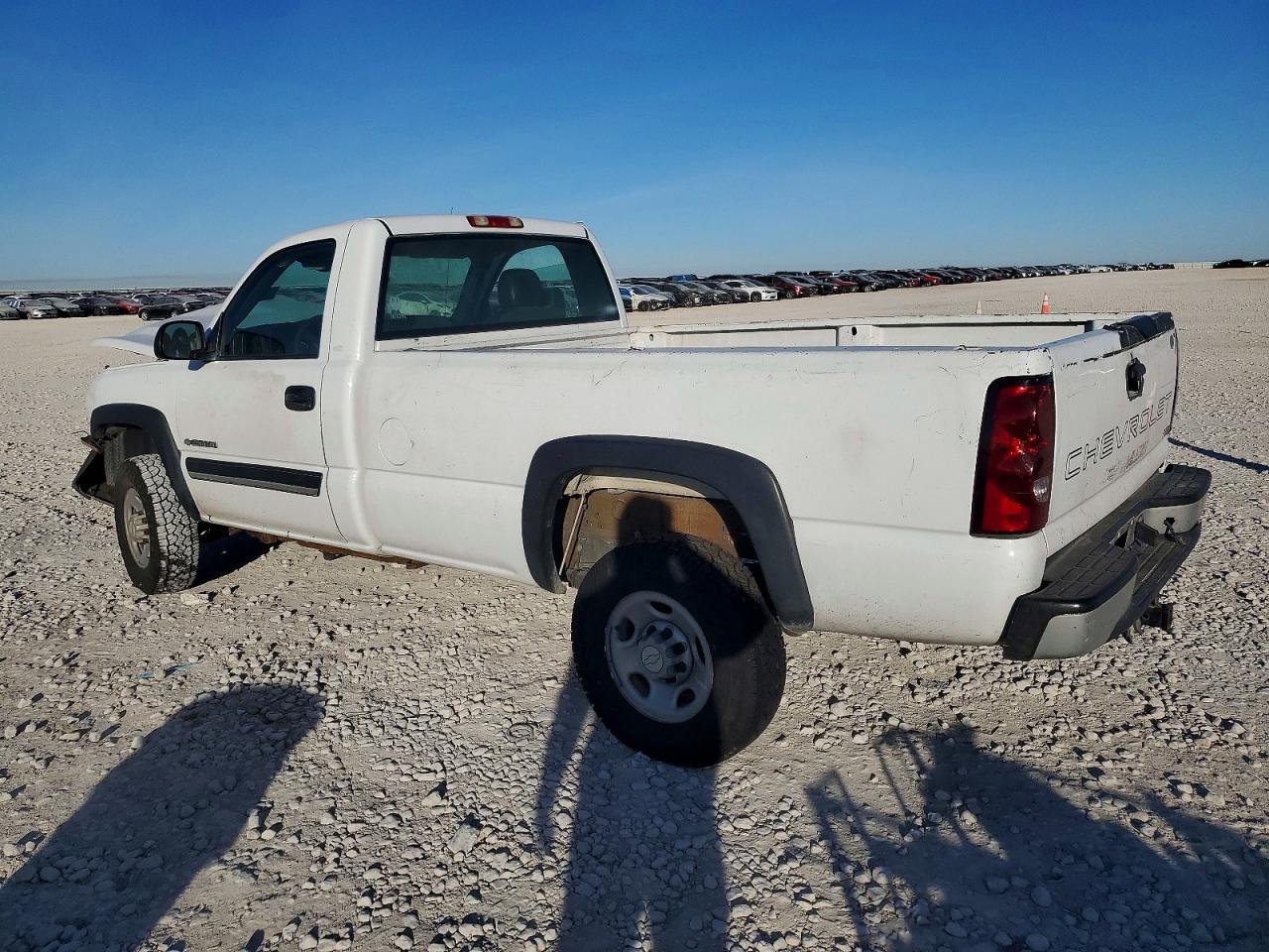 2005 CHEVROLET SILVERADO C2500 HEAVY DUTY photo 2