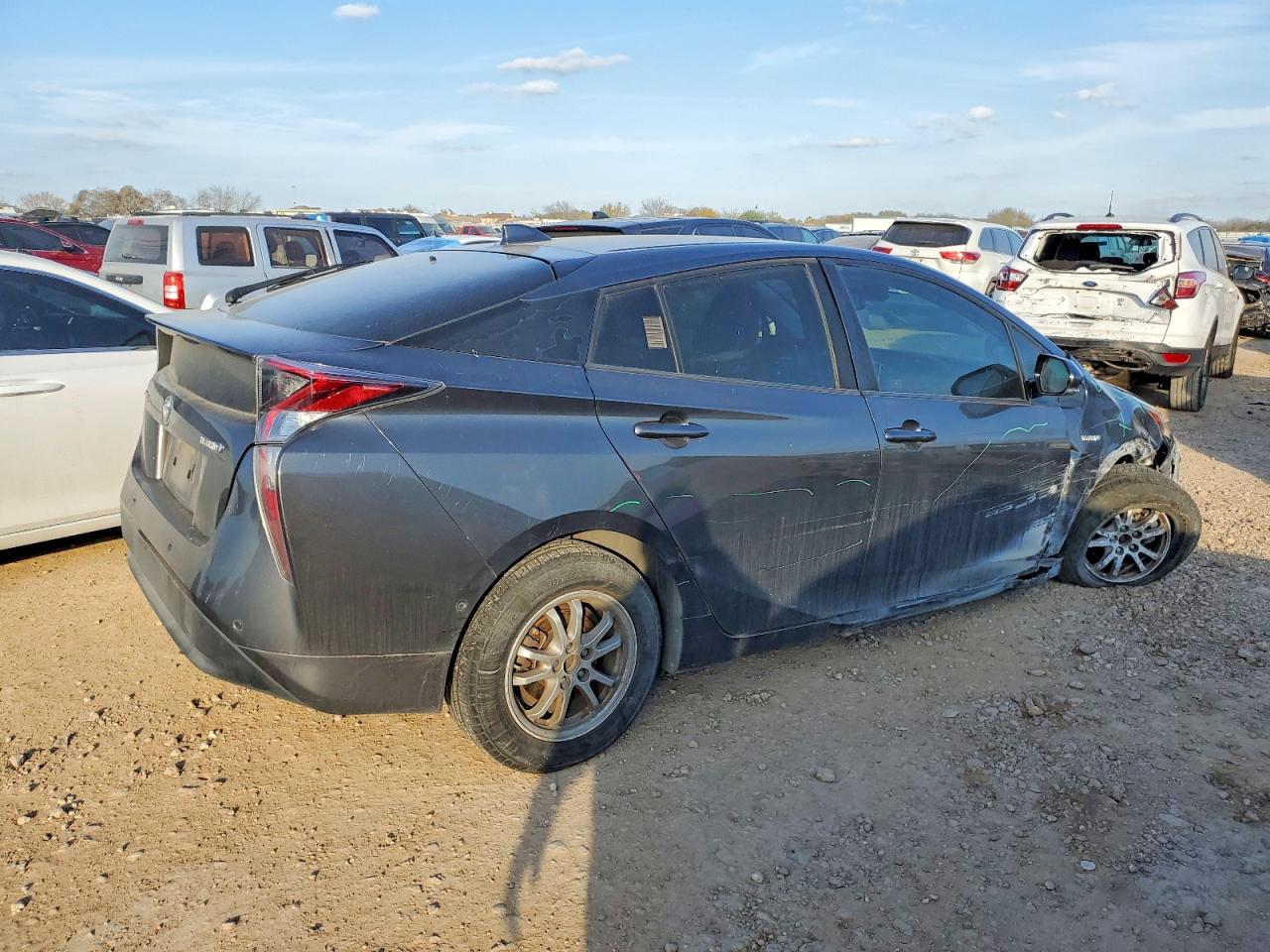 2018 TOYOTA PRIUS photo 3