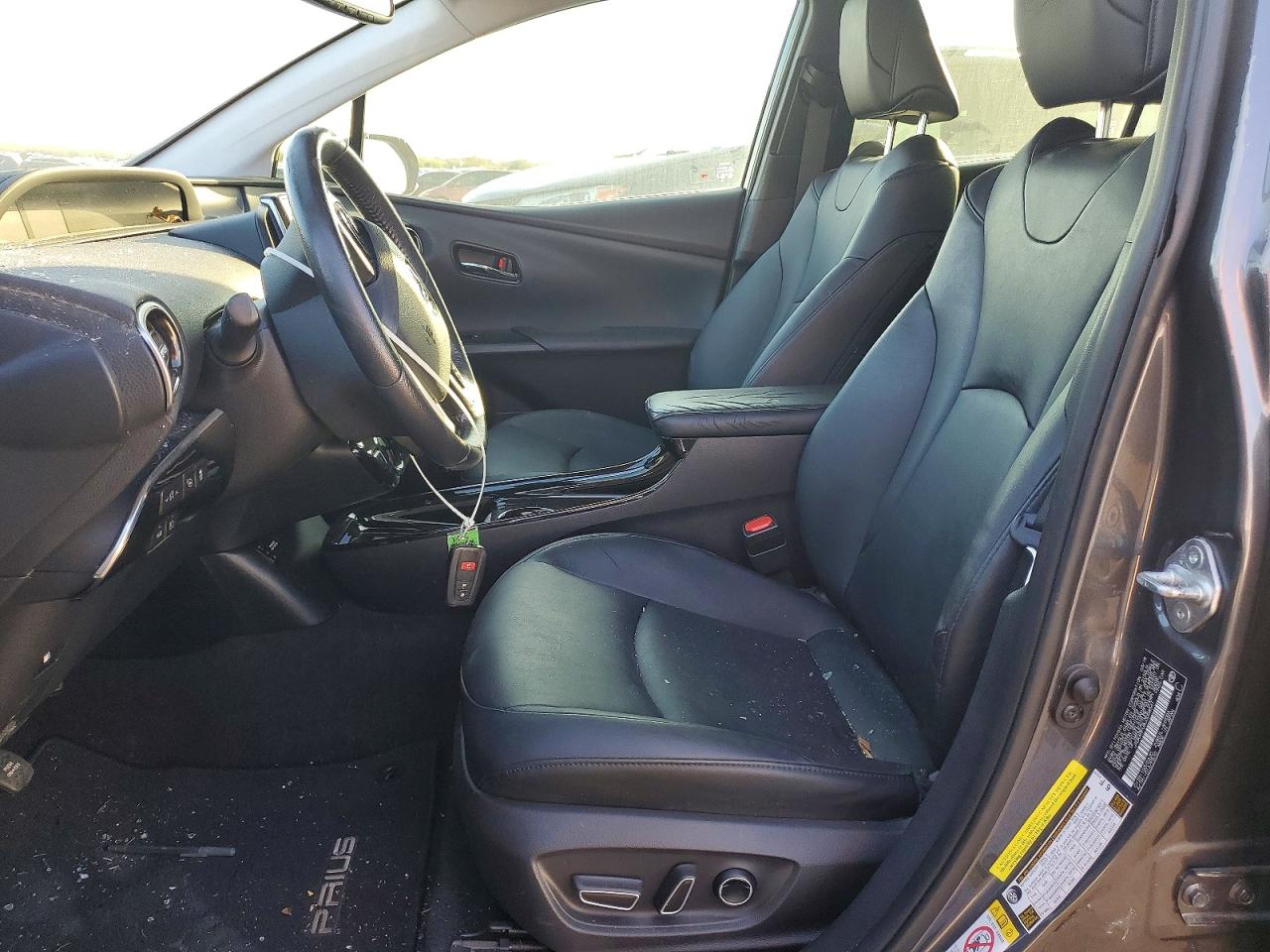 2018 TOYOTA PRIUS photo 7
