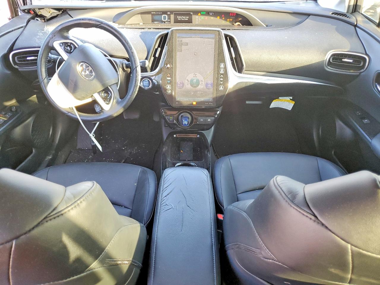 2018 TOYOTA PRIUS photo 8