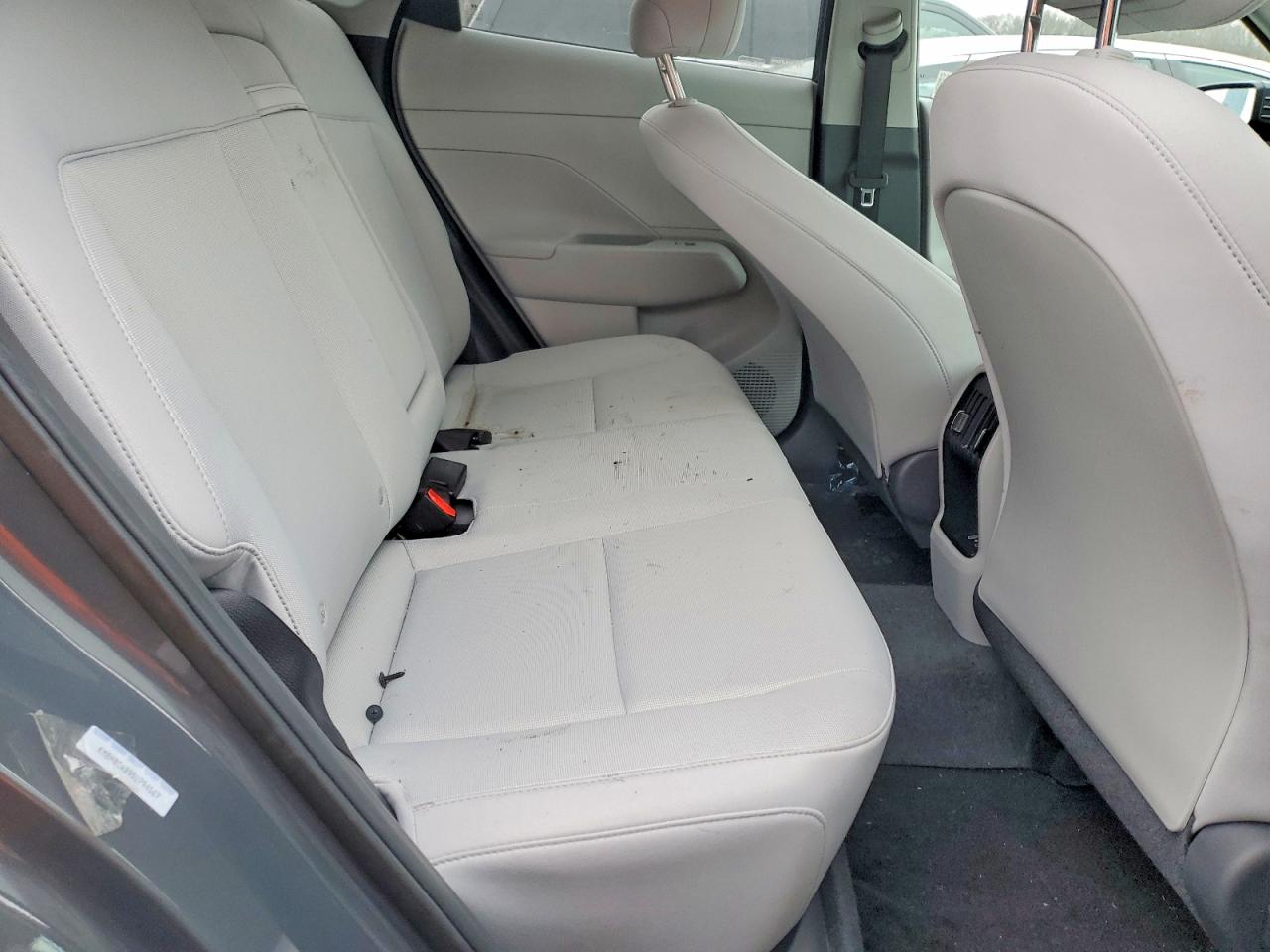2025 HYUNDAI KONA SEL photo 11