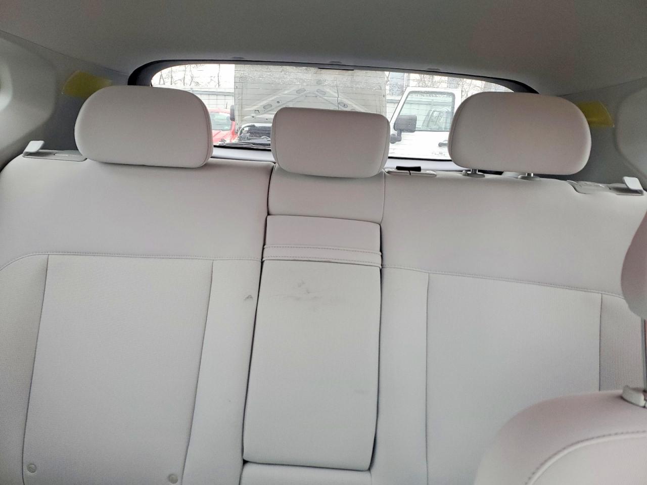 2025 HYUNDAI KONA SEL photo 10