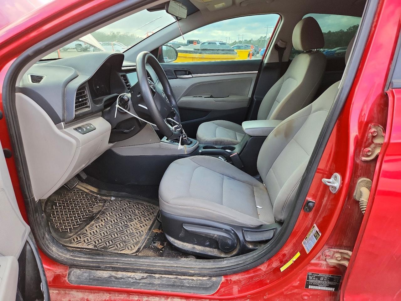 2020 HYUNDAI ELANTRA SEL photo 7