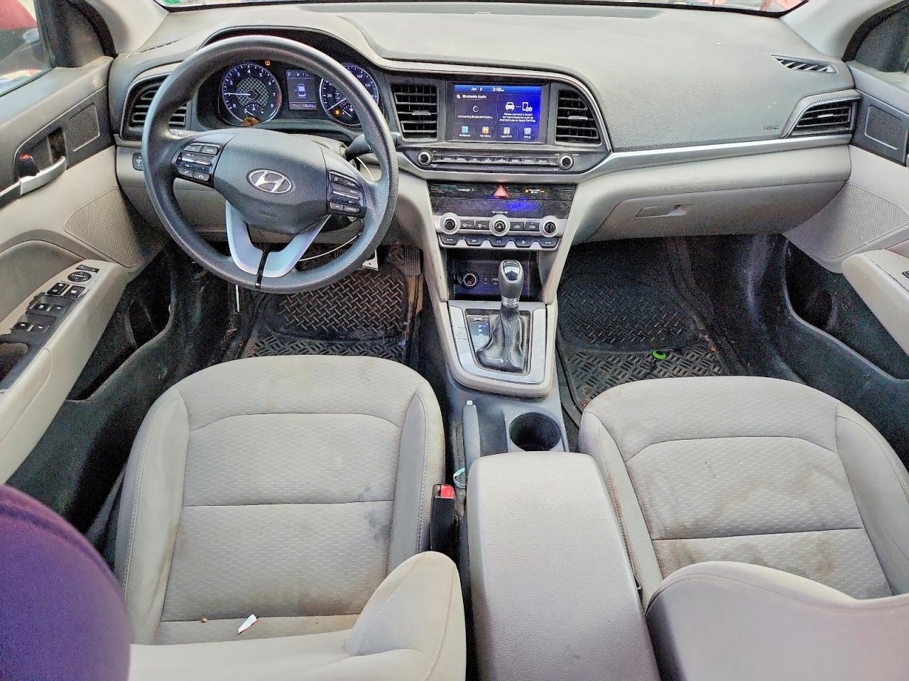 2020 HYUNDAI ELANTRA SEL photo 8