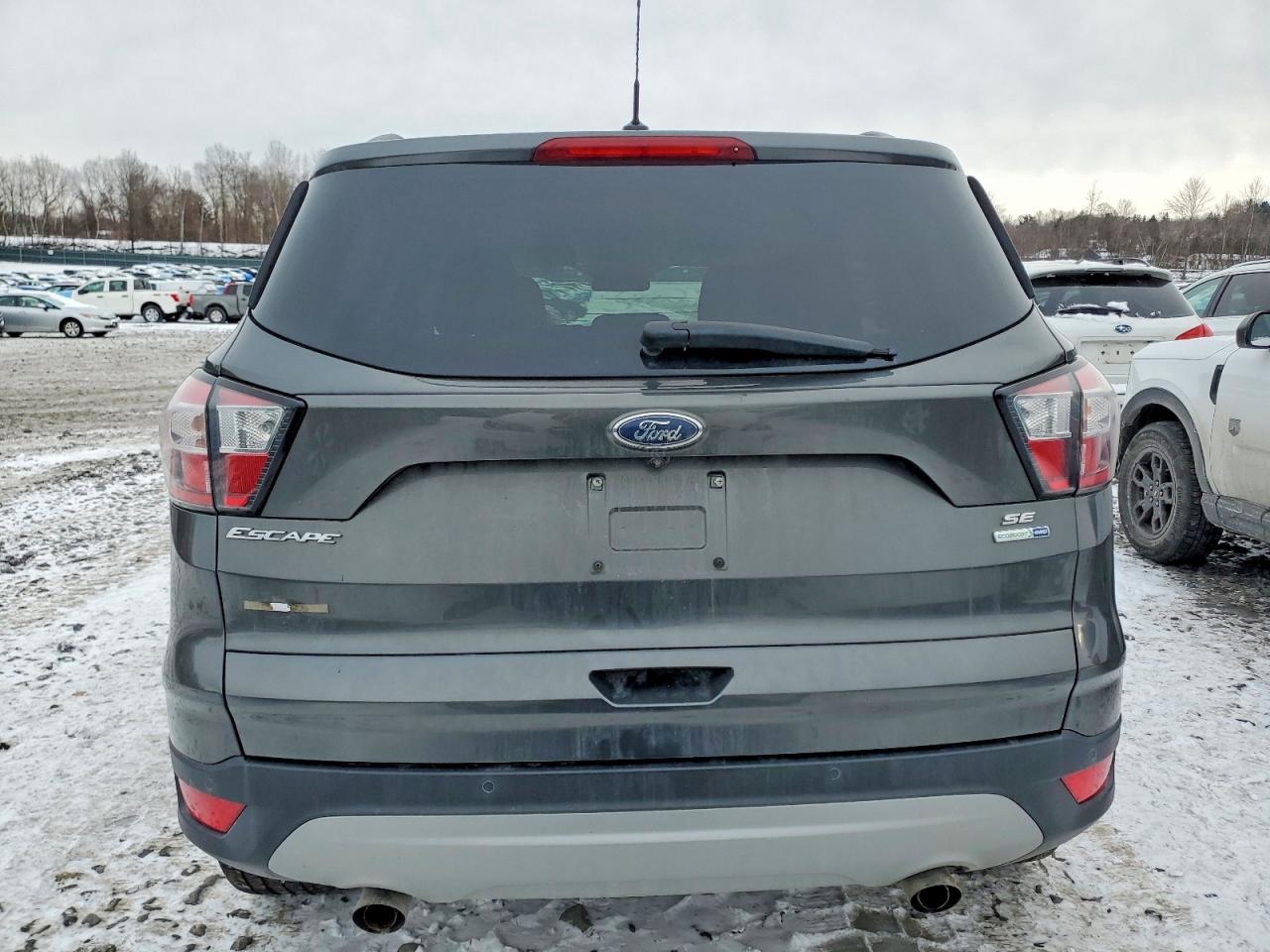 2017 FORD ESCAPE SE photo 11