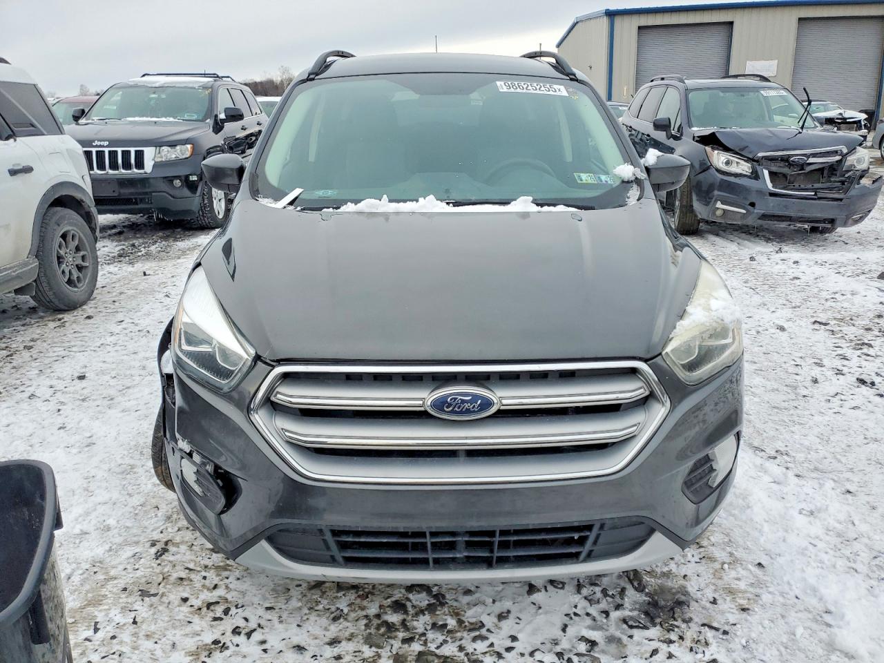 2017 FORD ESCAPE SE photo 9