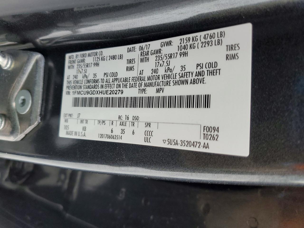 2017 FORD ESCAPE SE photo 25