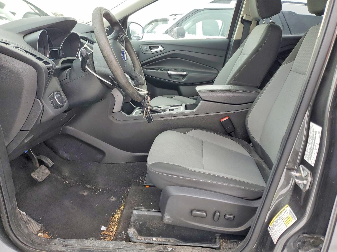 2017 FORD ESCAPE SE photo 13