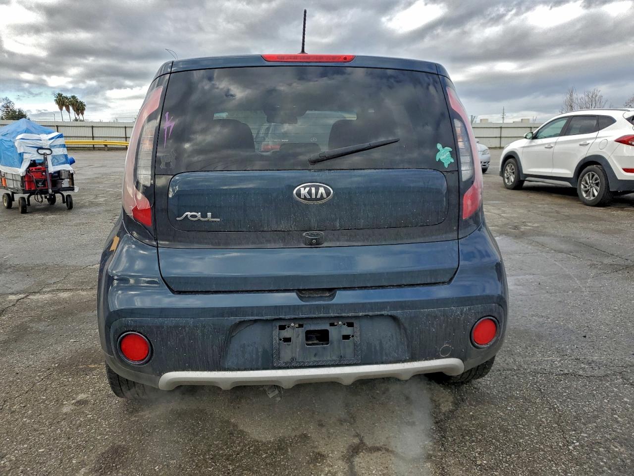 2017 KIA SOUL + photo 6