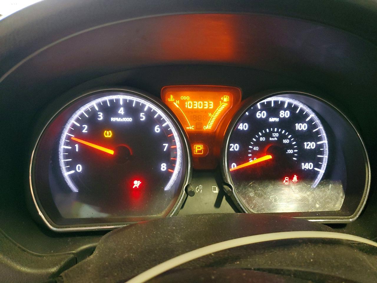 2014 NISSAN VERSA S photo 9