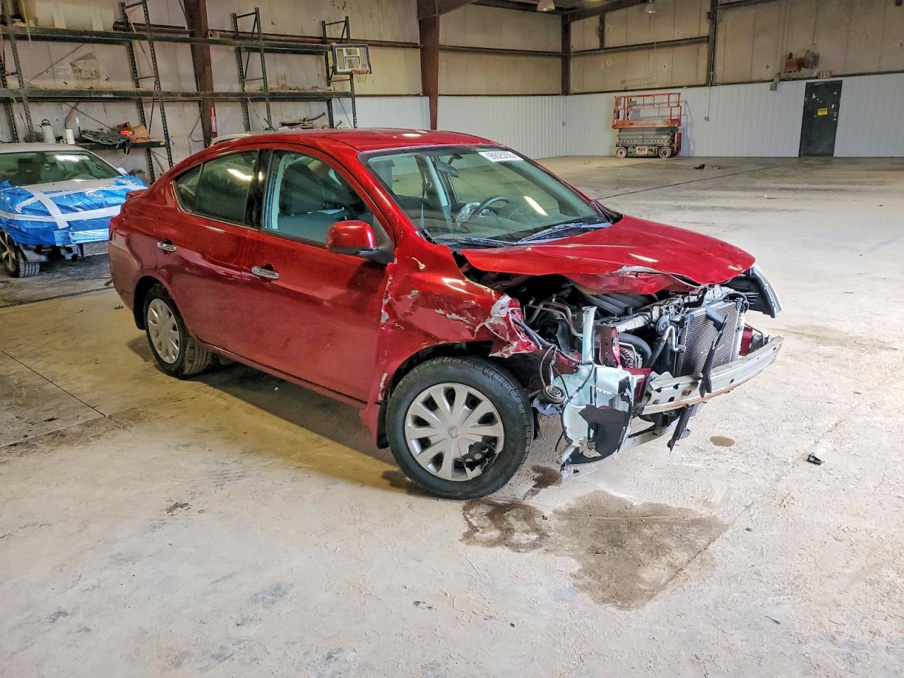 2014 NISSAN VERSA S photo 4