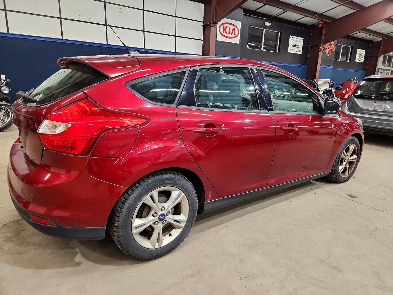 2013 FORD FOCUS SE photo 3