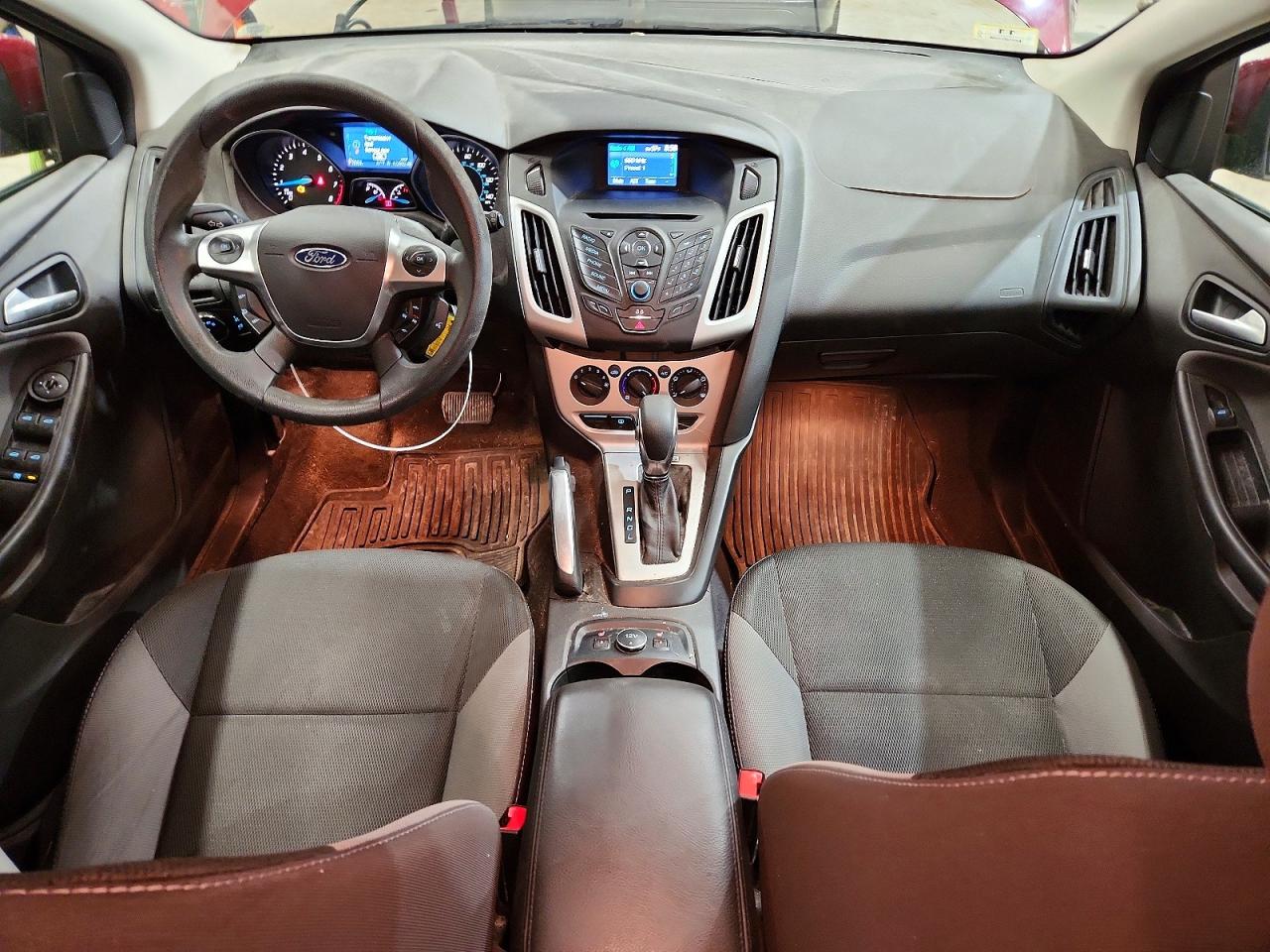 2013 FORD FOCUS SE photo 8
