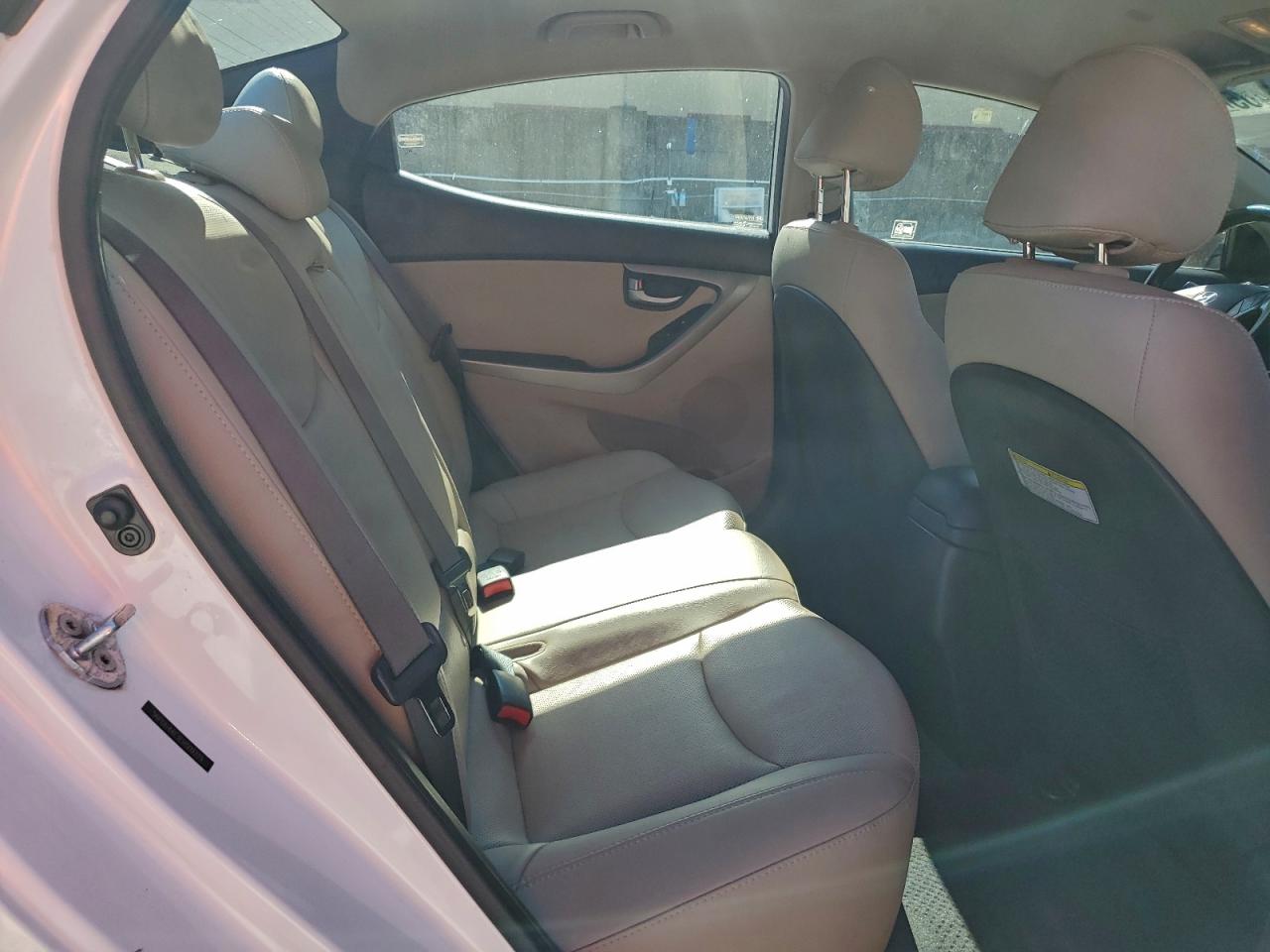 2014 HYUNDAI ELANTRA SE photo 10