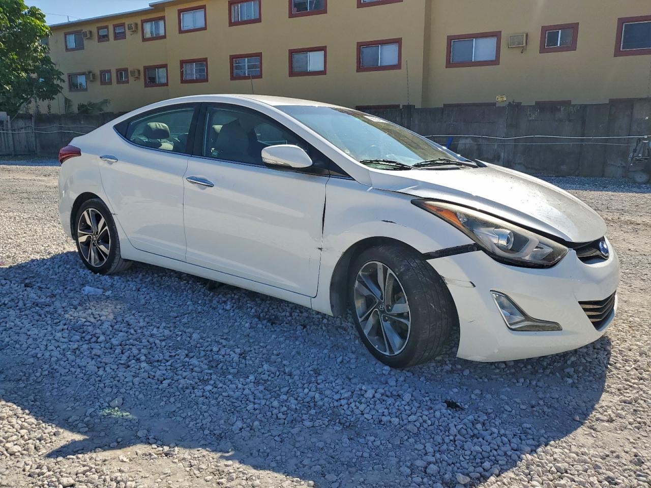 2014 HYUNDAI ELANTRA SE photo 4