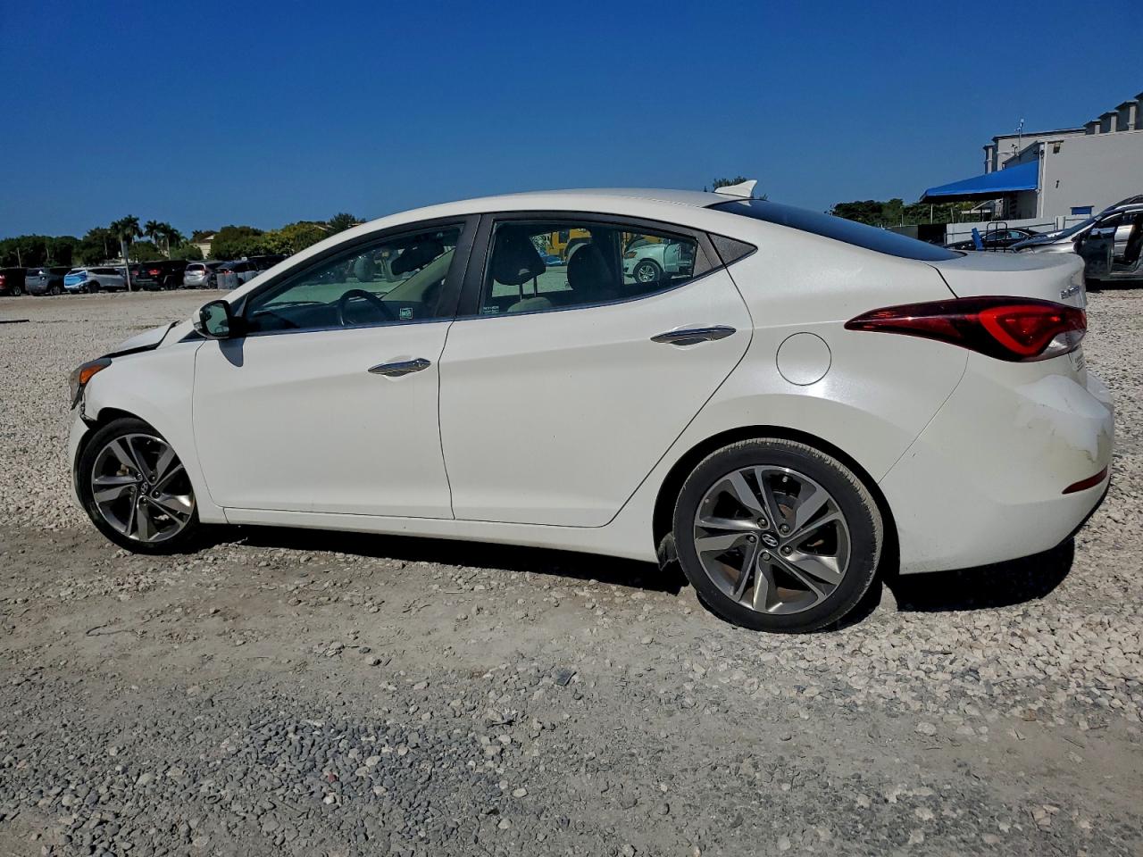 2014 HYUNDAI ELANTRA SE photo 2