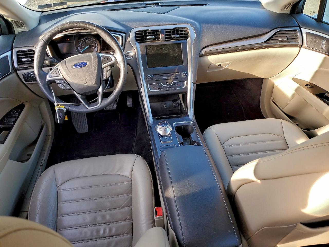 2017 FORD FUSION SE photo 15