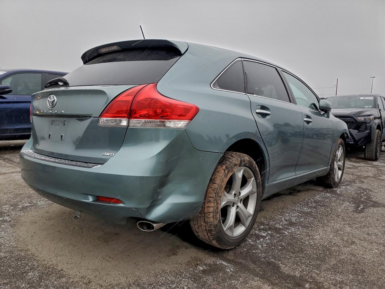 2009 TOYOTA VENZA photo 3