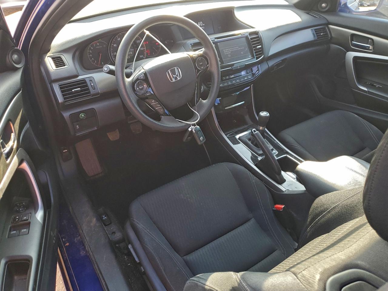 2017 HONDA ACCORD EX photo 8