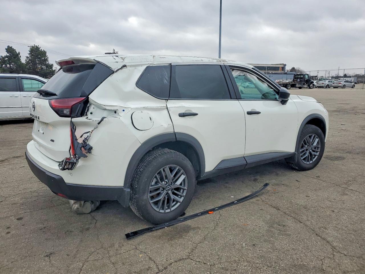 2025 NISSAN ROGUE S photo 3