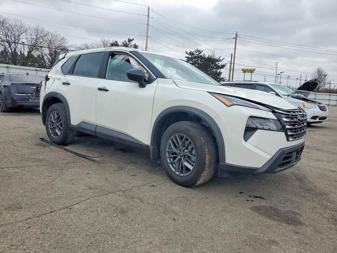 2025 NISSAN ROGUE S photo 4