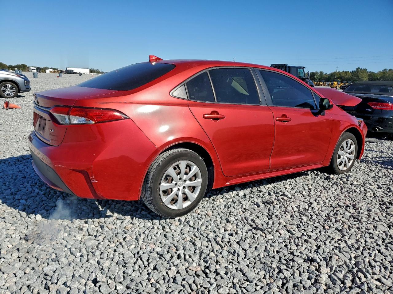 2021 TOYOTA COROLLA LE photo 3