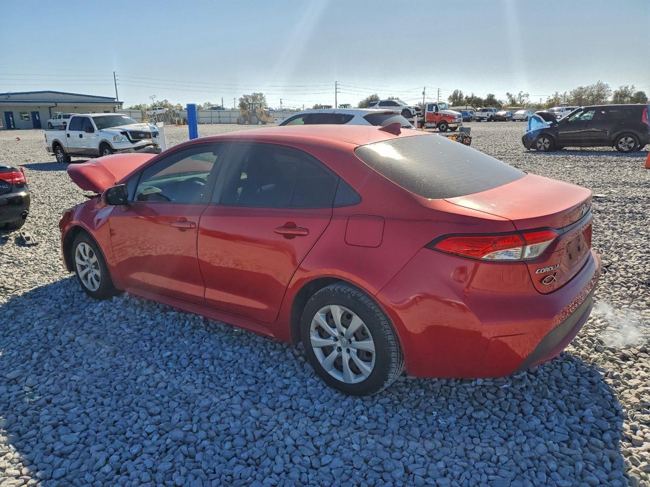 2021 TOYOTA COROLLA LE photo 2