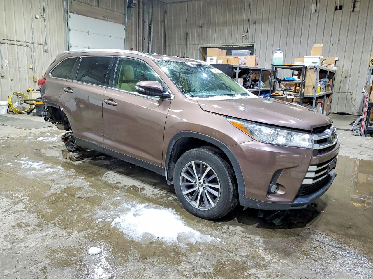 2019 TOYOTA HIGHLANDER XLE photo 4