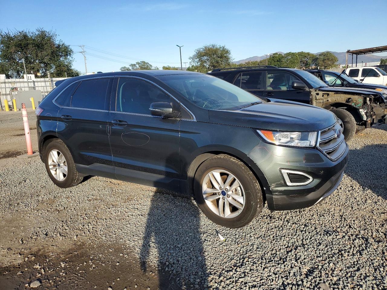 2015 FORD EDGE SEL photo 4