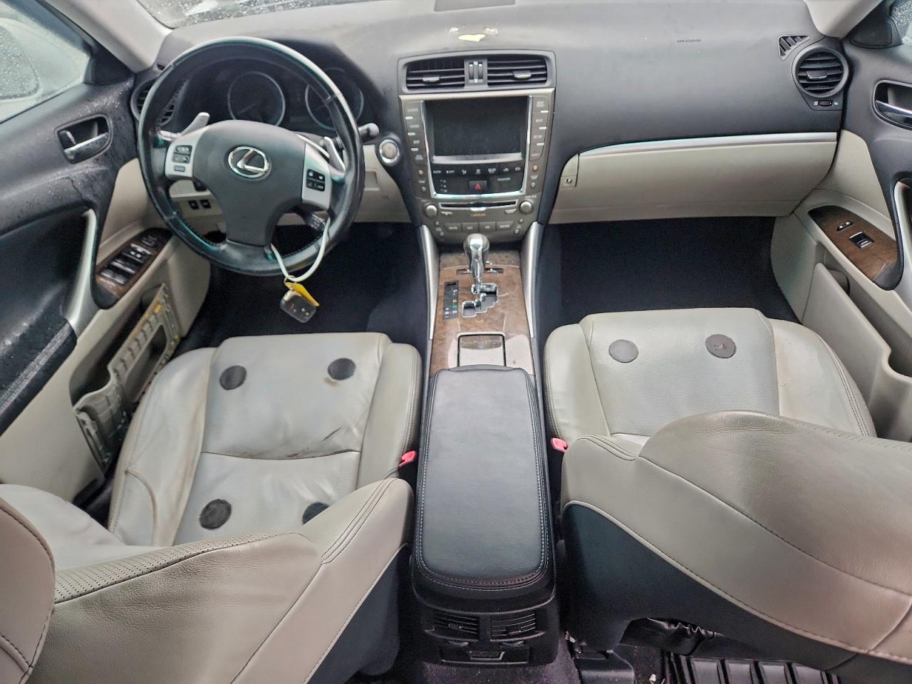 2012 LEXUS IS 250 photo 15