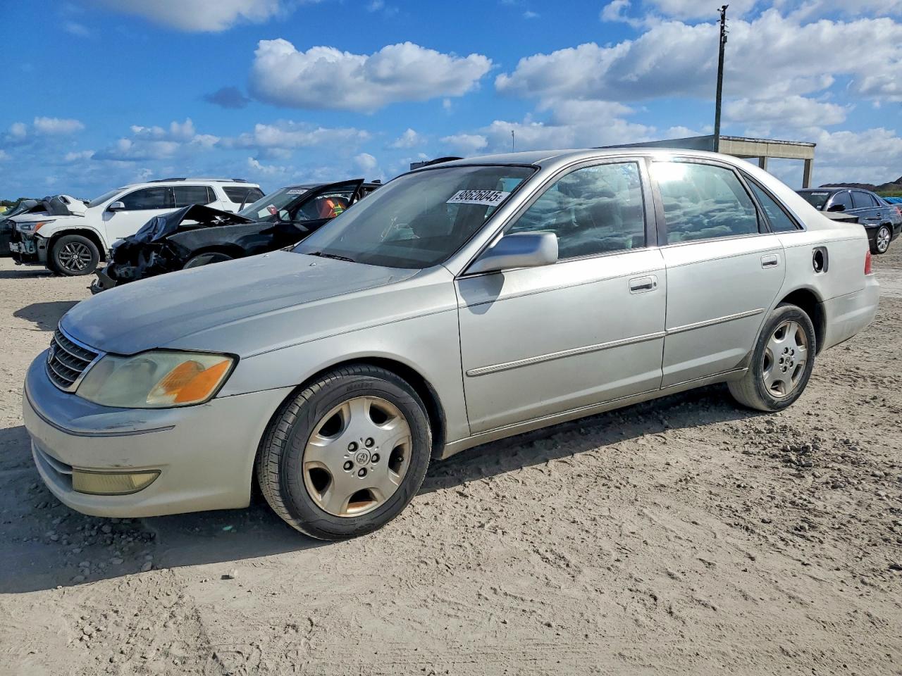 2004 TOYOTA AVALON