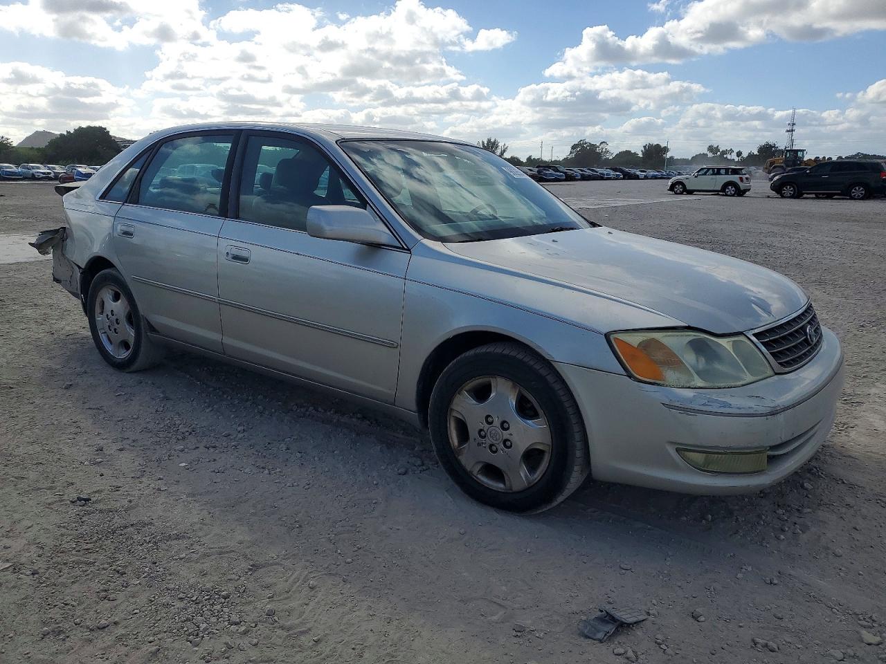 2004 TOYOTA AVALON XL photo 7