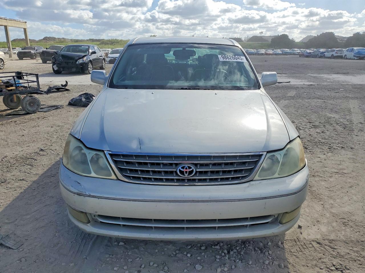 2004 TOYOTA AVALON XL photo 9