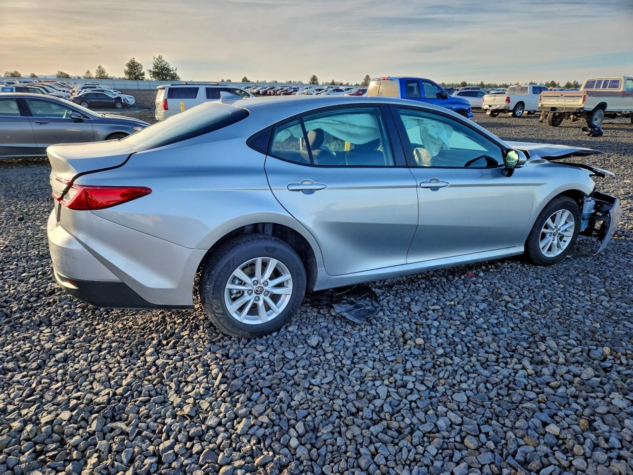 2026 TOYOTA CAMRY XSE photo 7