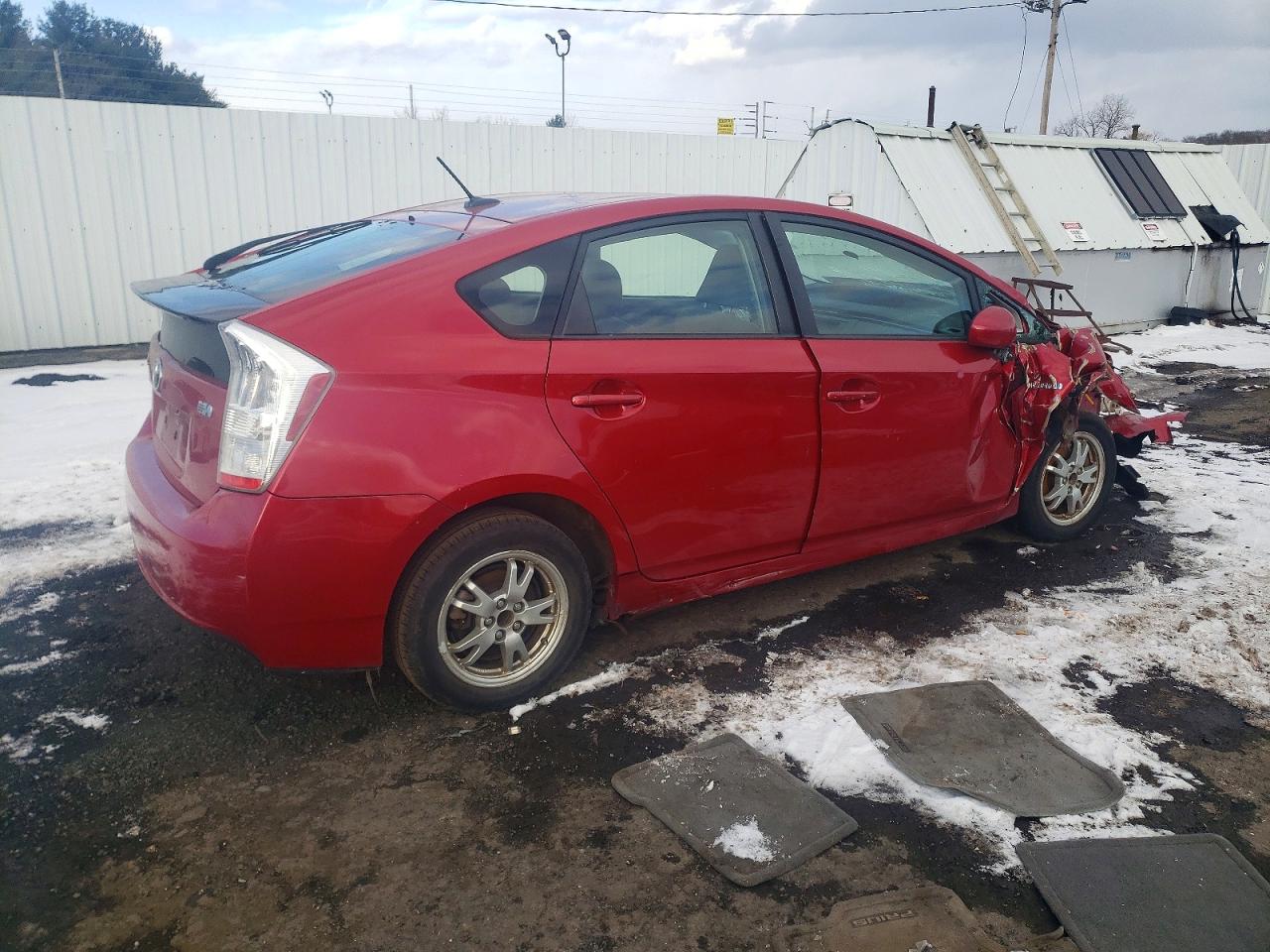 2010 TOYOTA PRIUS photo 3