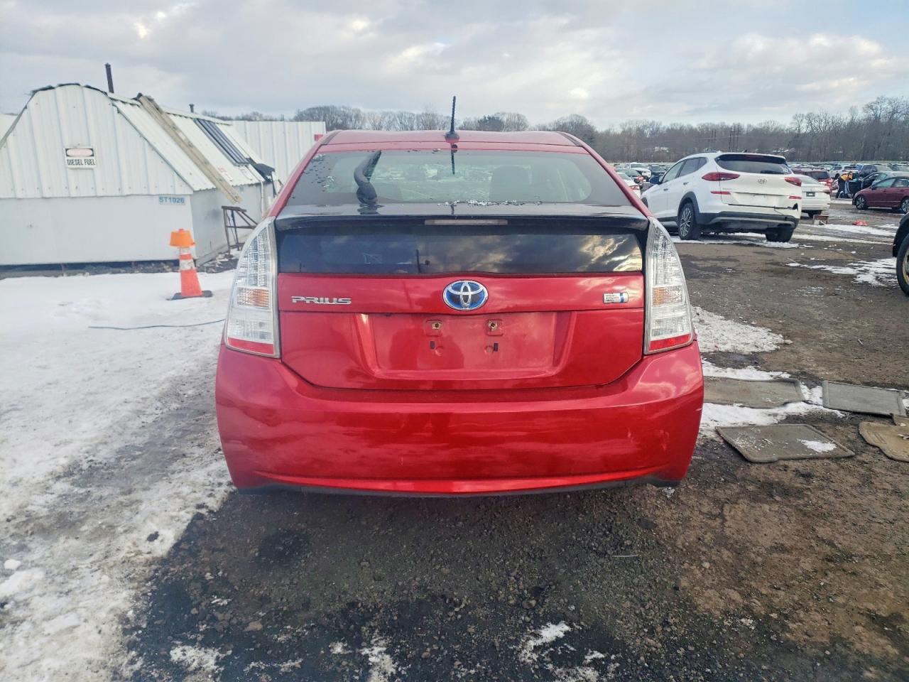 2010 TOYOTA PRIUS photo 6