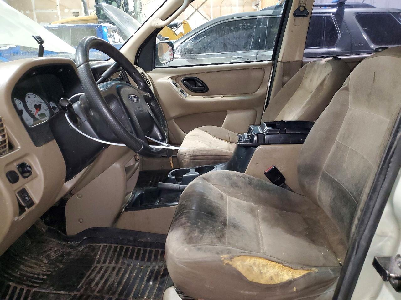 2004 FORD ESCAPE XLS photo 13