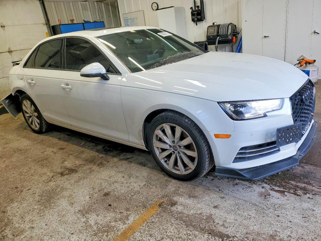 2017 AUDI A4 PREMIUM photo 7