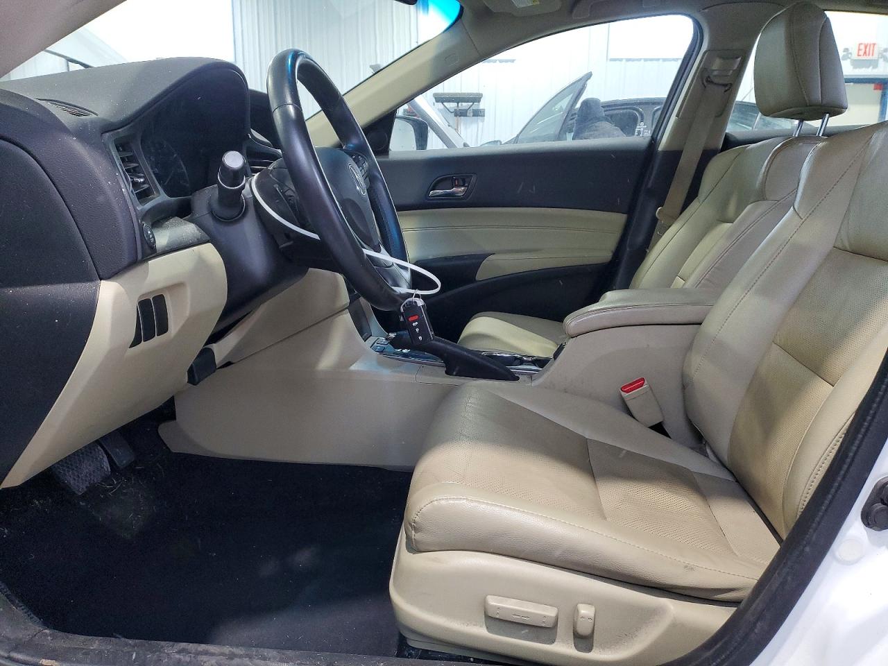 2015 ACURA ILX 20 TECH photo 7